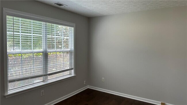 Foto del edificio - 1830 Westwind Dr