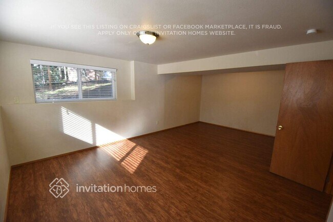 Building Photo - 5145 Bristonwood Dr W