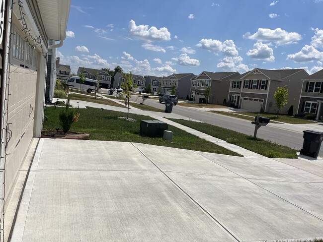 Foto del edificio - 345 Campus Ln
