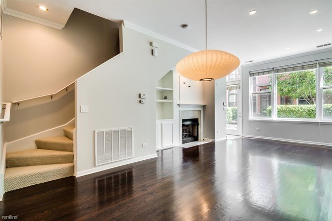 Foto del edificio - 944 N Crosby St