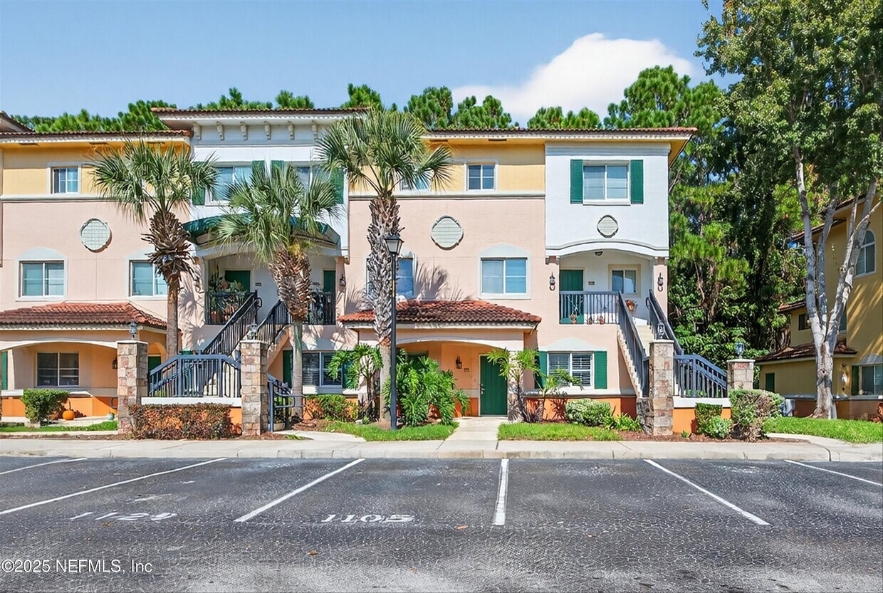 Foto principal - 9745 Touchton Rd