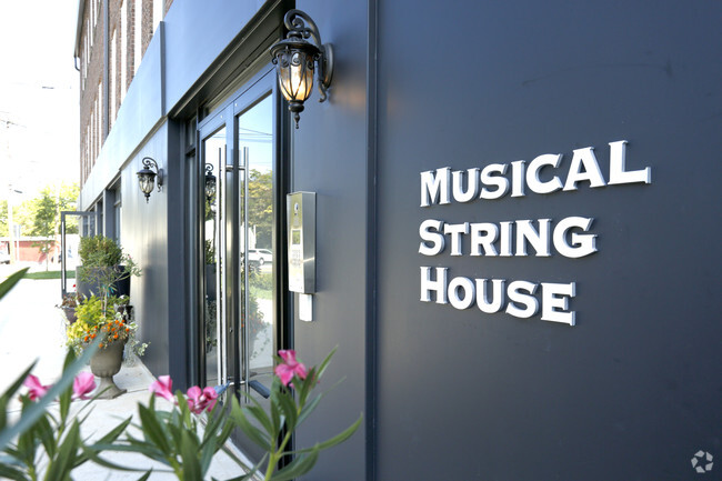 Community Sign - Musical String House