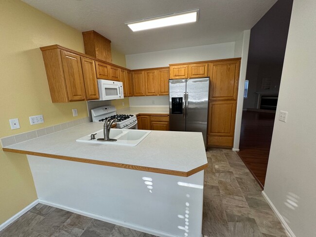 Foto del edificio - Beautiful 3 Bedroom In Eugene MOVE IN SPEC...