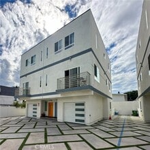Building Photo - 5743 Fulcher Ave