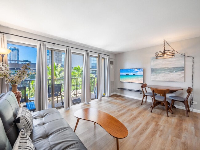 Building Photo - 2140 Kuhio Avenue-SI ID1327716P