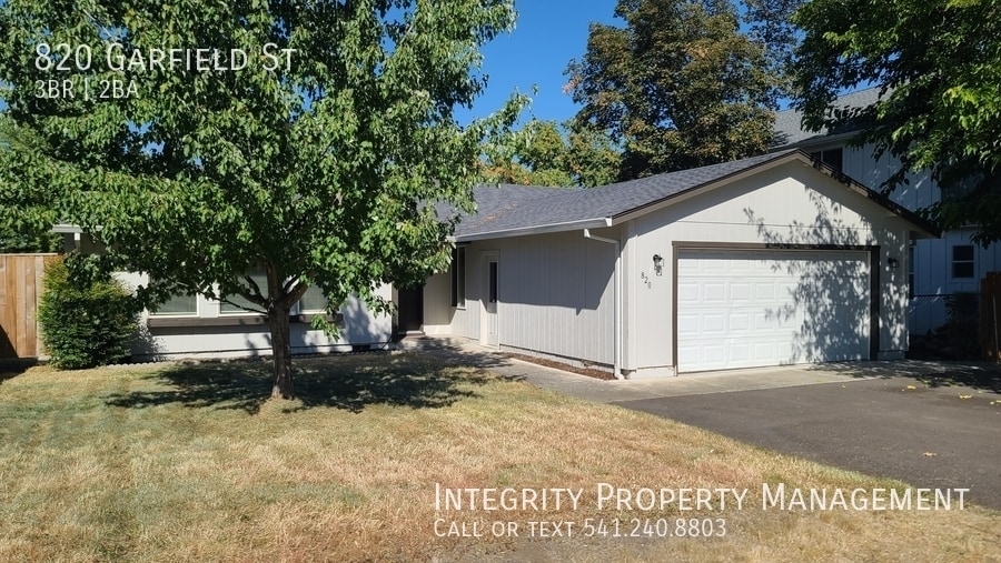 Foto principal - 820 Garfield St