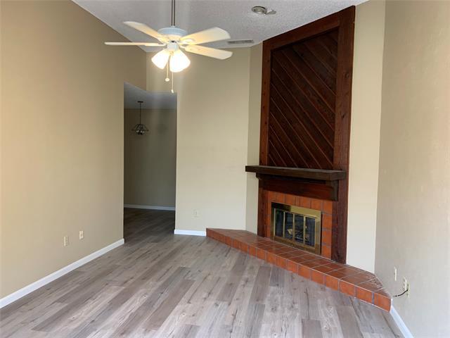 Foto del edificio - 9600 Royal Ln
