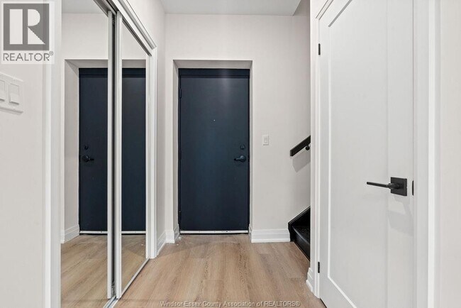 Building Photo - 4300 Laurier Pkwy