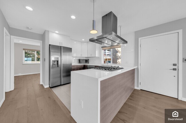 Building Photo - 3009 Melendy Dr