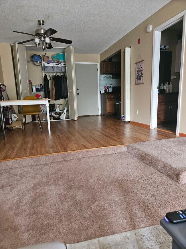 Foto del edificio - 1 Bedroom Condo in Fridley