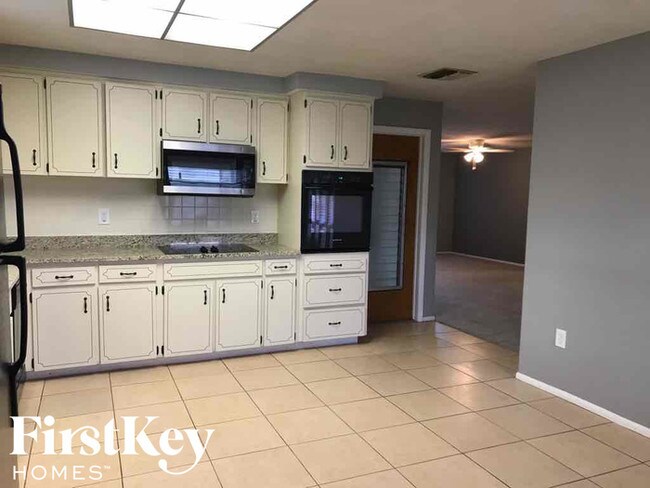 Building Photo - 7314 Bimini Dr