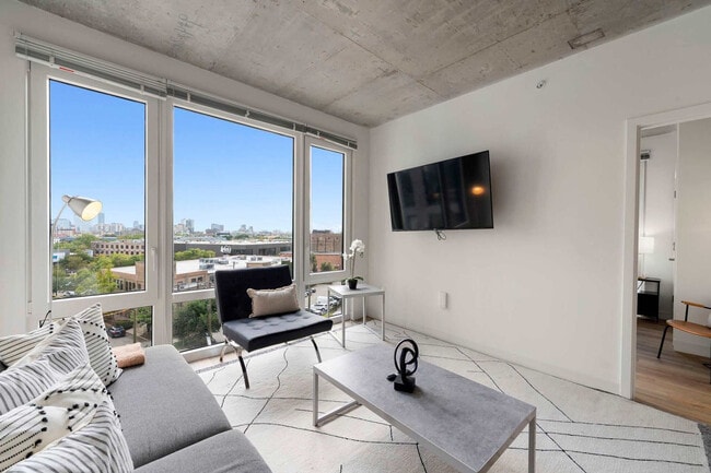 Foto del edificio - 853 W Blackhawk St