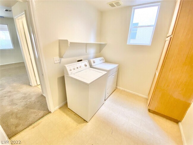 Building Photo - 10736 Moroccan Ct