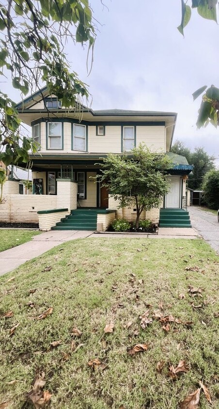 Primary Photo - 2644 NW 11th St