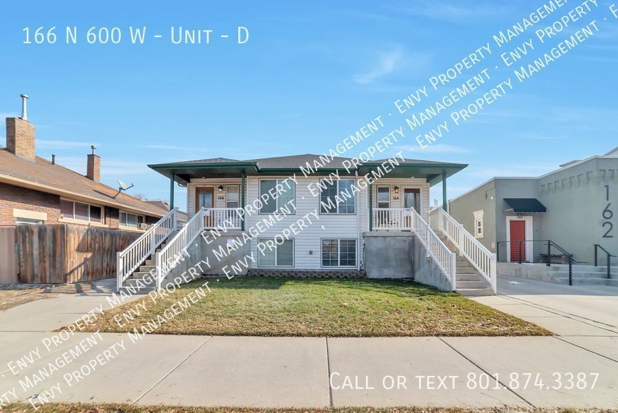 Primary Photo - BONUS $500 Off First Month of Rent! Beauti...