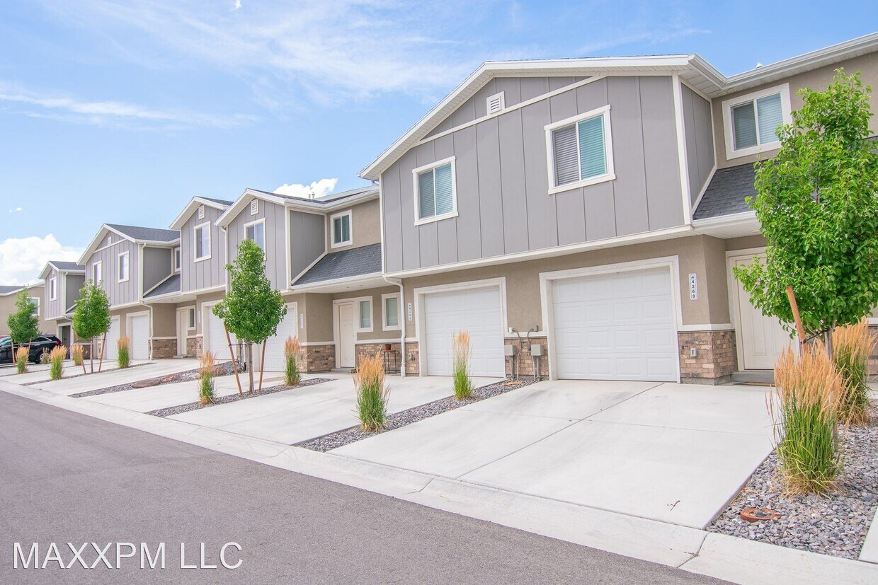 Foto principal - 3 br, 2.5 bath House - 4265 E Parnell Ln