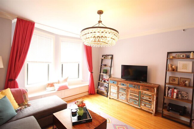 Foto del edificio - 1208 Washington St