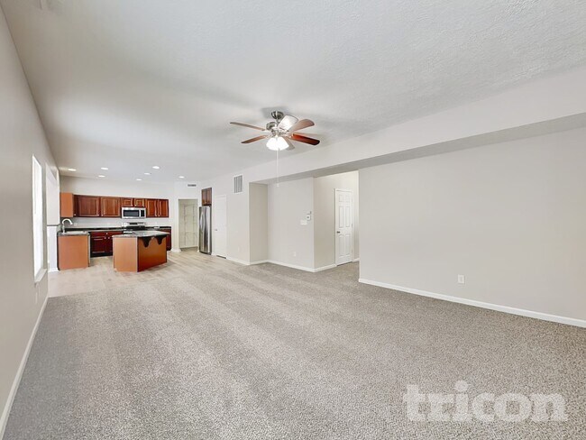 Foto del edificio - 3234 Hurst St