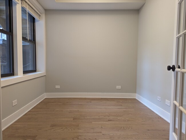 Building Photo - 4409 N Seeley Ave