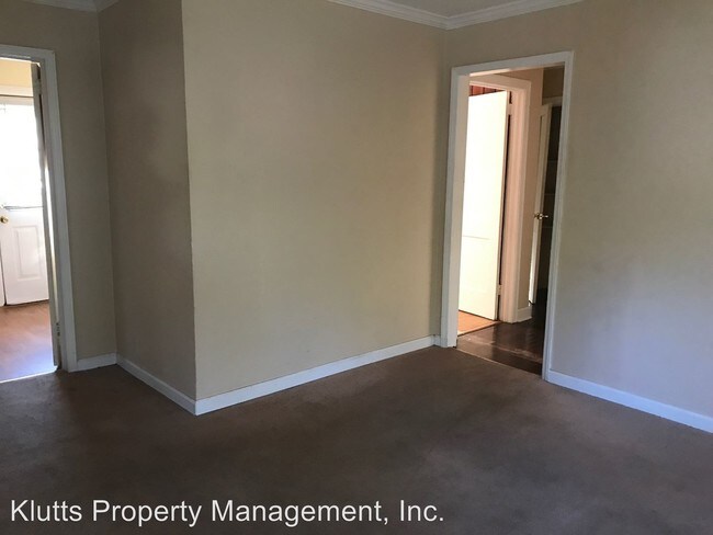 Building Photo - 3 br, 1 bath House - 112 Seldon Drive