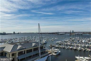 Foto principal - 2702 Lighthouse Point E