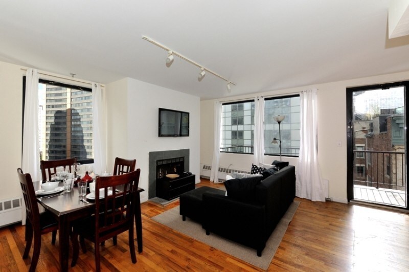 Primary Photo - 110 Greenwich St