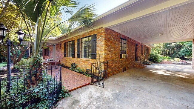Building Photo - 3 Knob Hill Rd
