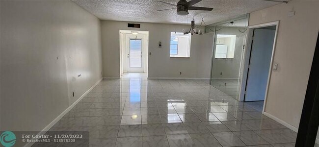 Foto del edificio - 7311 NW 18th St