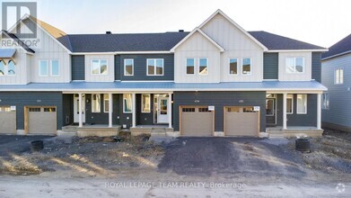 Building Photo - 624 ALOPEX Row