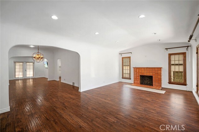Building Photo - 1560 Ridgeway Dr