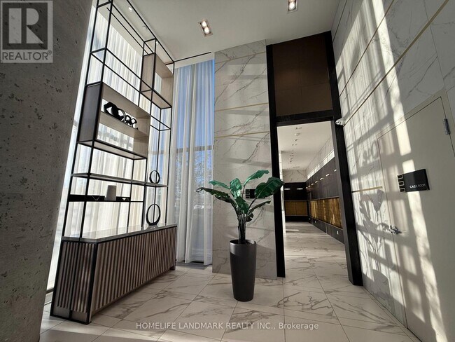 Photo du bâtiment - 5 Buttermill Ave.