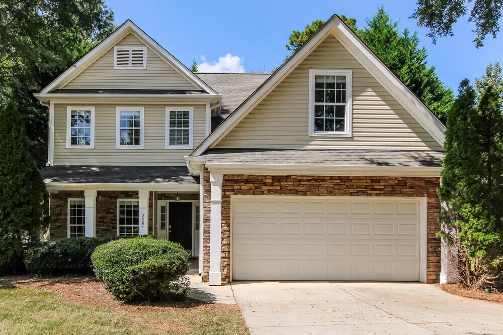 Foto principal - 2507 Oakdale Creek Ln