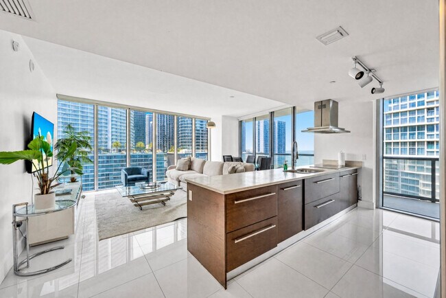 Foto del edificio - 485 Brickell Ave