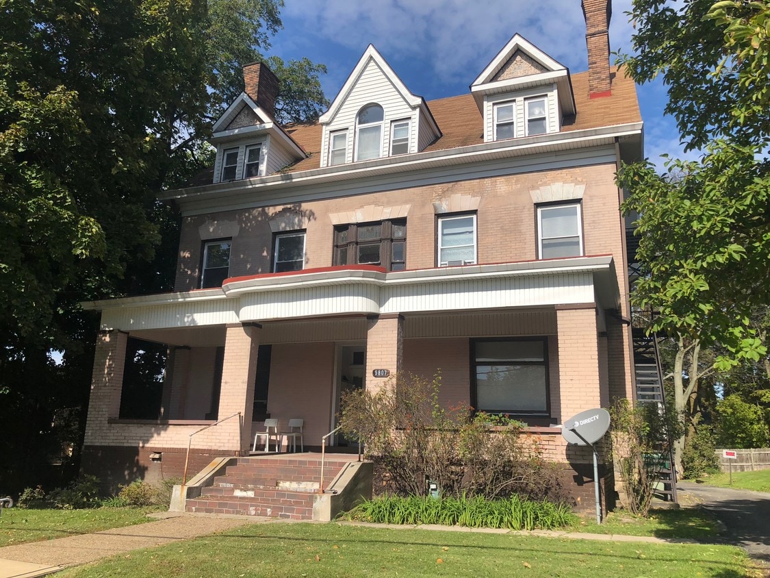 5807 Bartlett St Unit 6, Pittsburgh, PA 15217 Apartment for Rent in