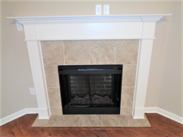 Building Photo - 1242 Carlton Ridge Dr