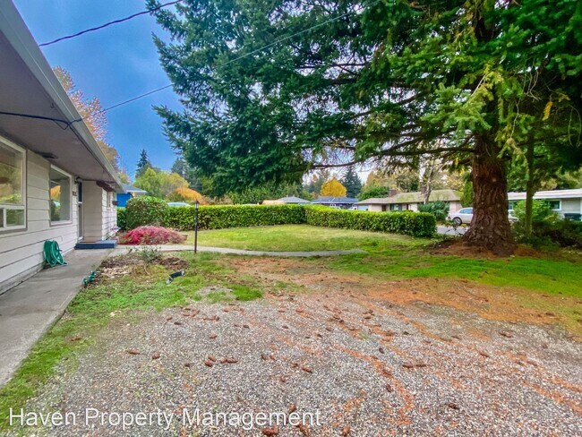 Foto del edificio - 3 br, 1.5 bath House - 20435 14th Ave S