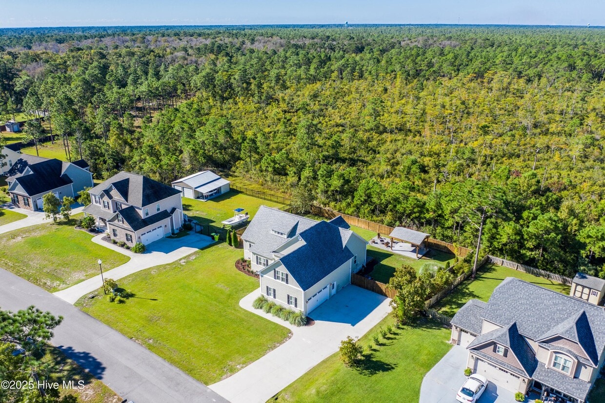 Building Photo - 469 Scrub Oaks Dr