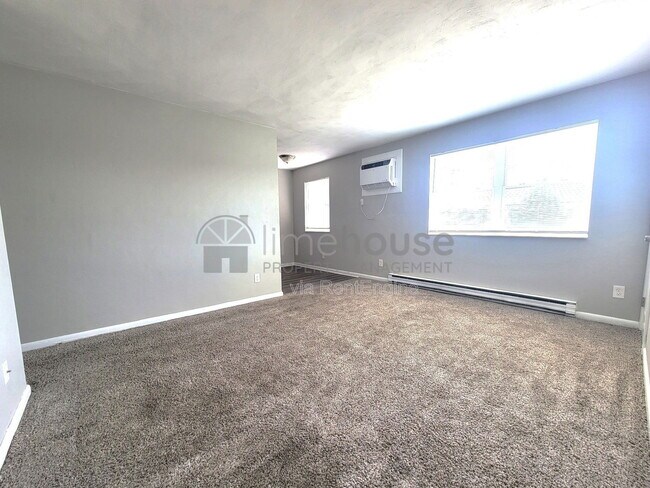 Foto del edificio - 4314 Dunning Rd