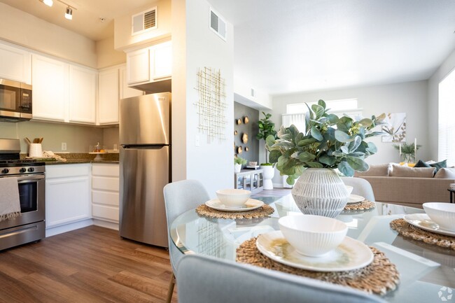 Interior Photo - The Meadows at Fountaingrove