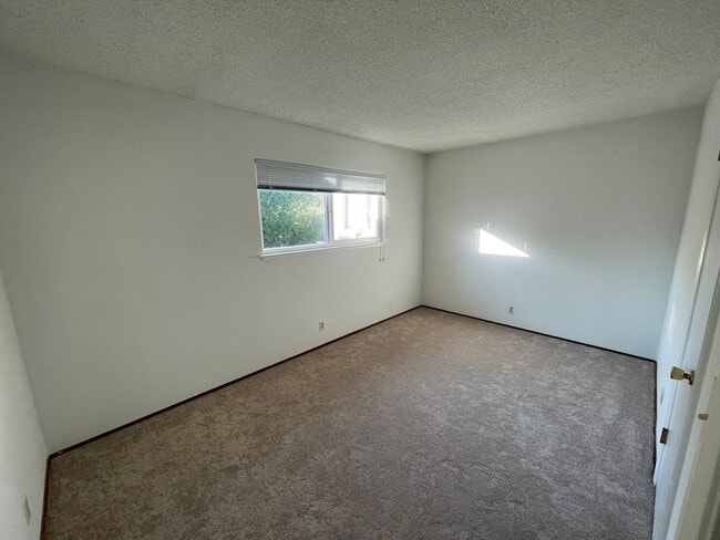 Foto del edificio - 2109-2111 Willester Ave