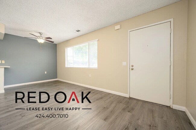 Foto del edificio - ~SENIOR 55+ HOUSING~ Peaceful Two Bedroom ...