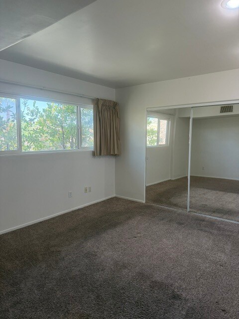 Foto del edificio - 39905 Estates Rd