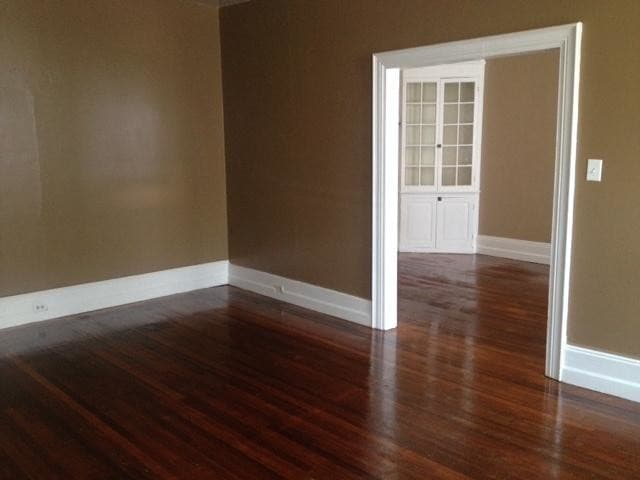 Building Photo - 104 N. Queen Street