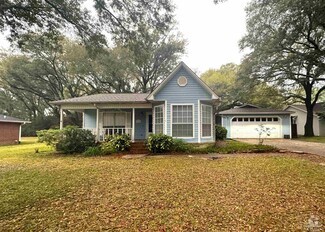 Building Photo - 11685 Wakefield Dr