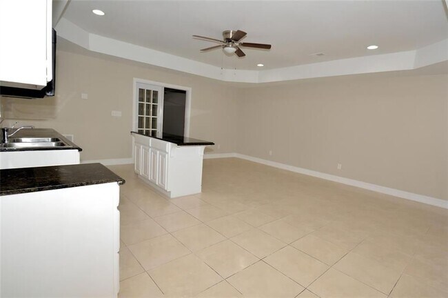 Foto del edificio - 618 Tradwell Pl NE