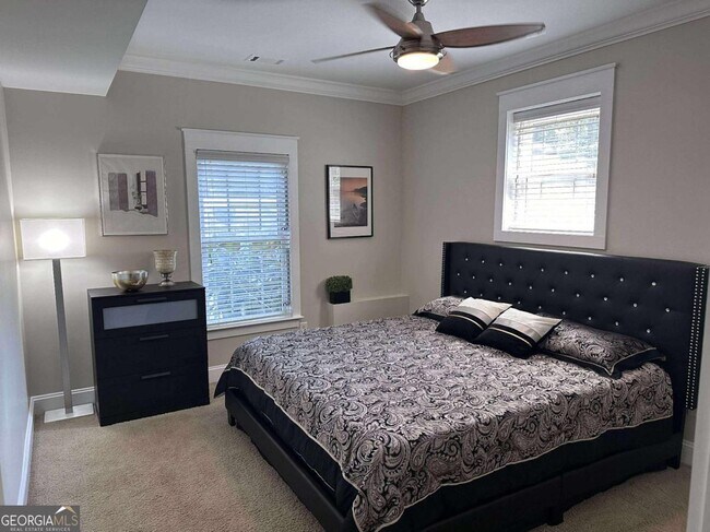 Foto del edificio - 1210 Oakfield Dr SE