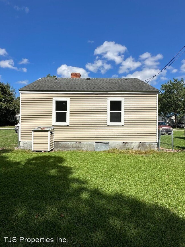Building Photo - 2 br, 1 bath House - 513 National Ave