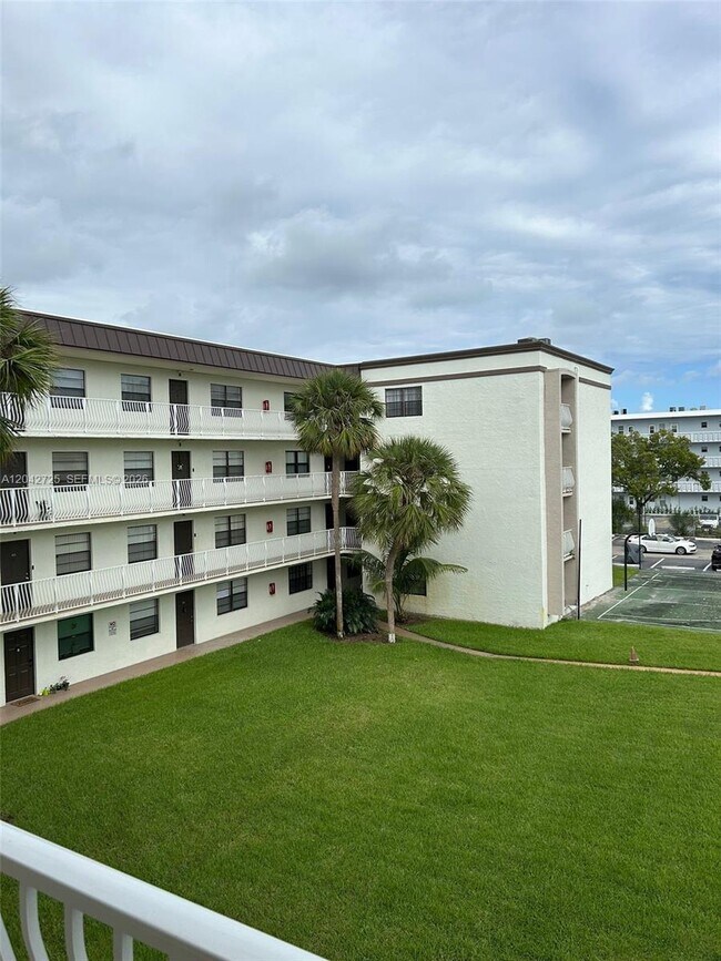 Foto del edificio - 500 NE 2nd St