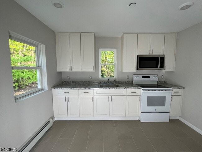 Building Photo - 707 NJ-23