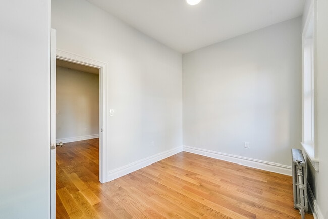 Building Photo - 266 3rd St